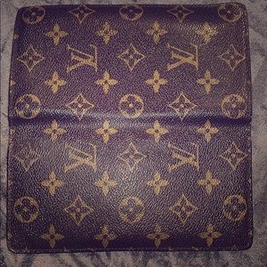 Authentic Louis Vuitton  wallet.
